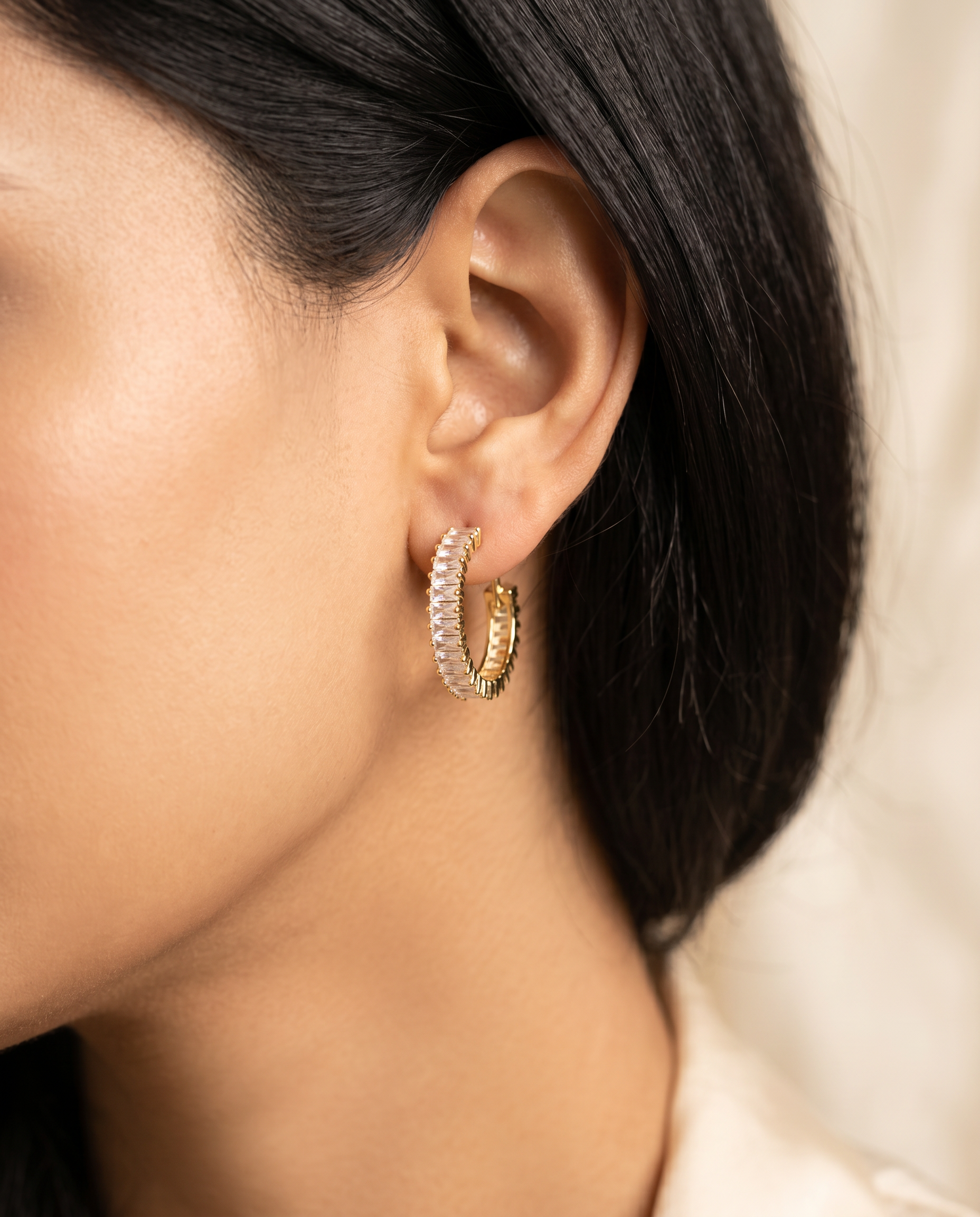 FYER1039 - Gold Minimalist Geometric Linear Crystal Drop Earrings | Alohi