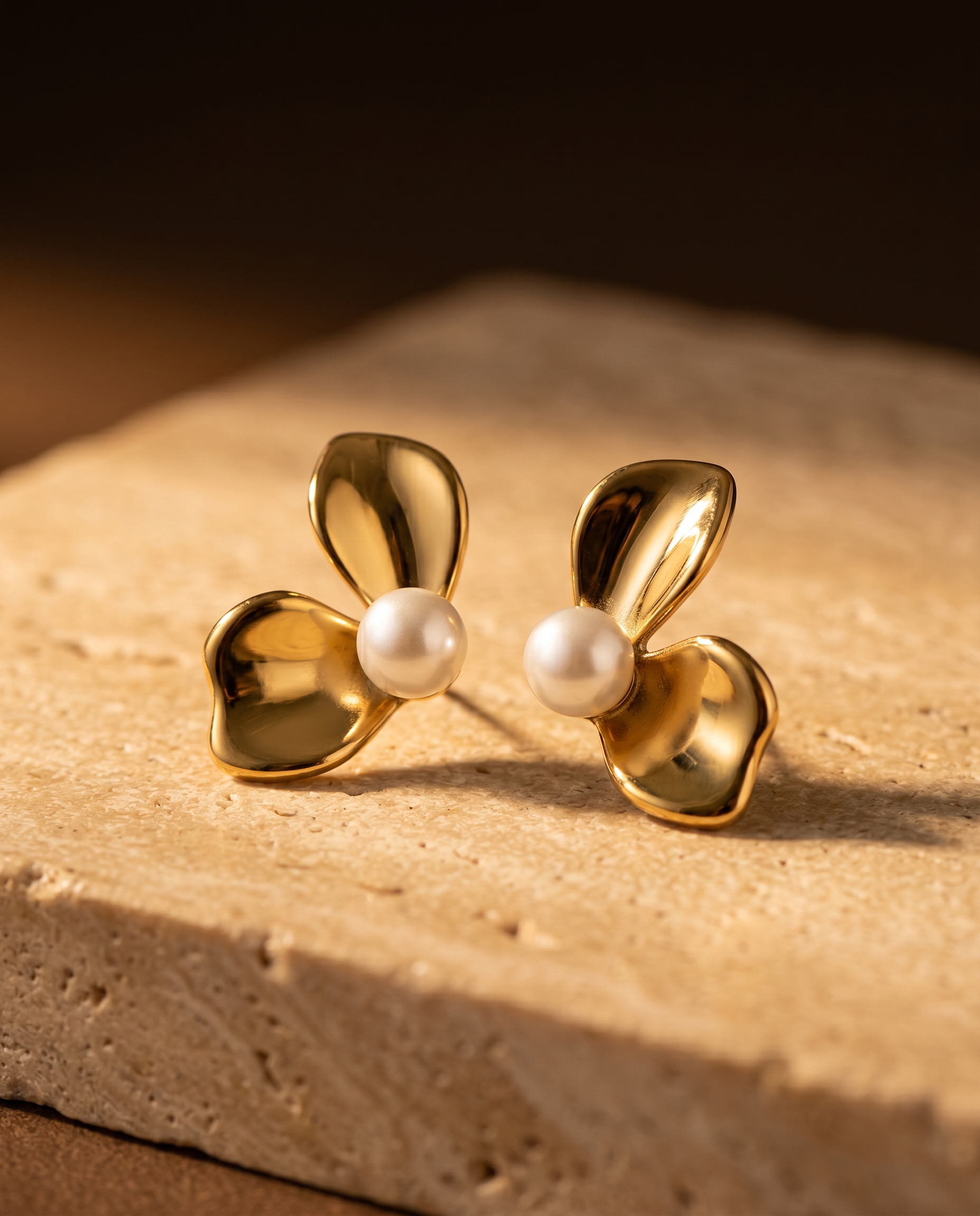 FYER1042 - Gold Cascading Multi Star Crystal Drop Earrings | Alohi